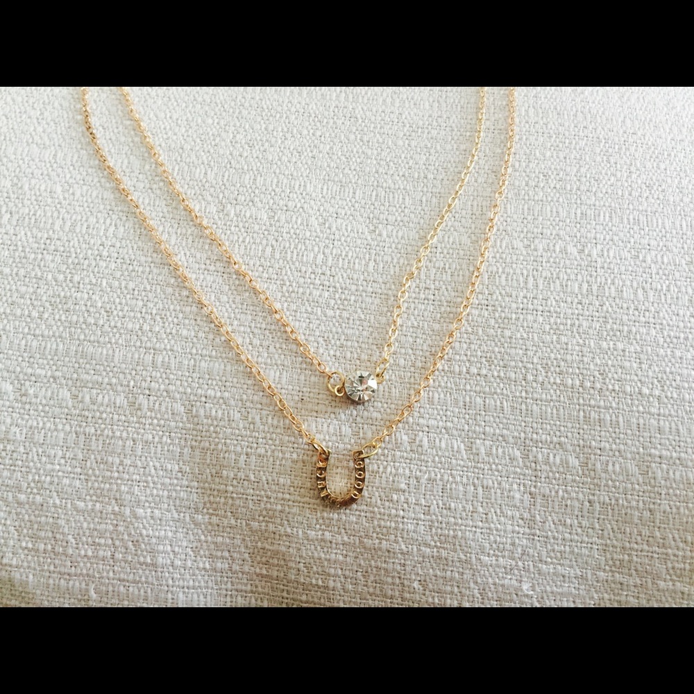 Good Luck Lucky Horseshoe Multilayer Necklace - Picture 4 of 6